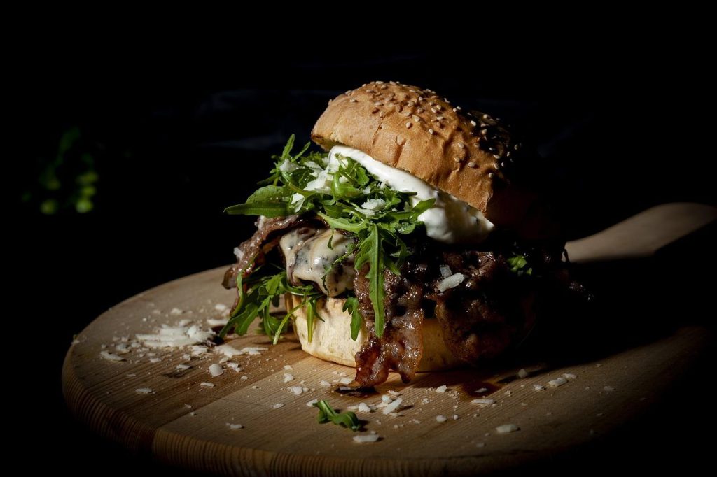 Restaurants in Amersfoort met diverse culinaire gerechten en sfeer, van traditioneel Nederlands tot moderne fusion cuisine