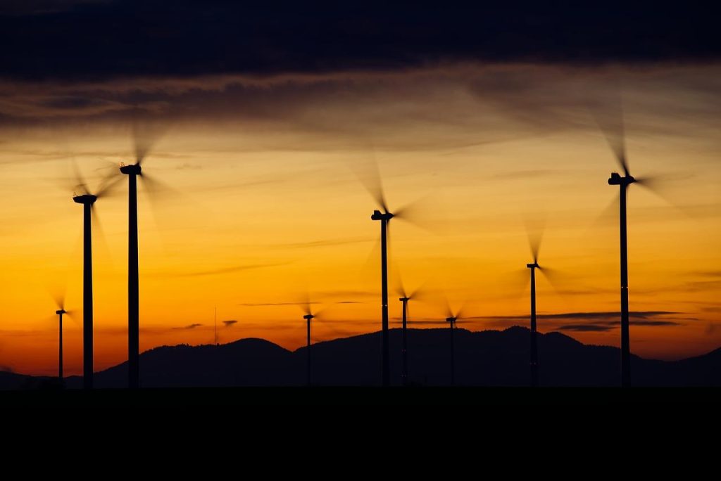 Zonnepanelen laten plaatsen in Friesland op dakpan: duurzame energieopwekking voor huishoudens